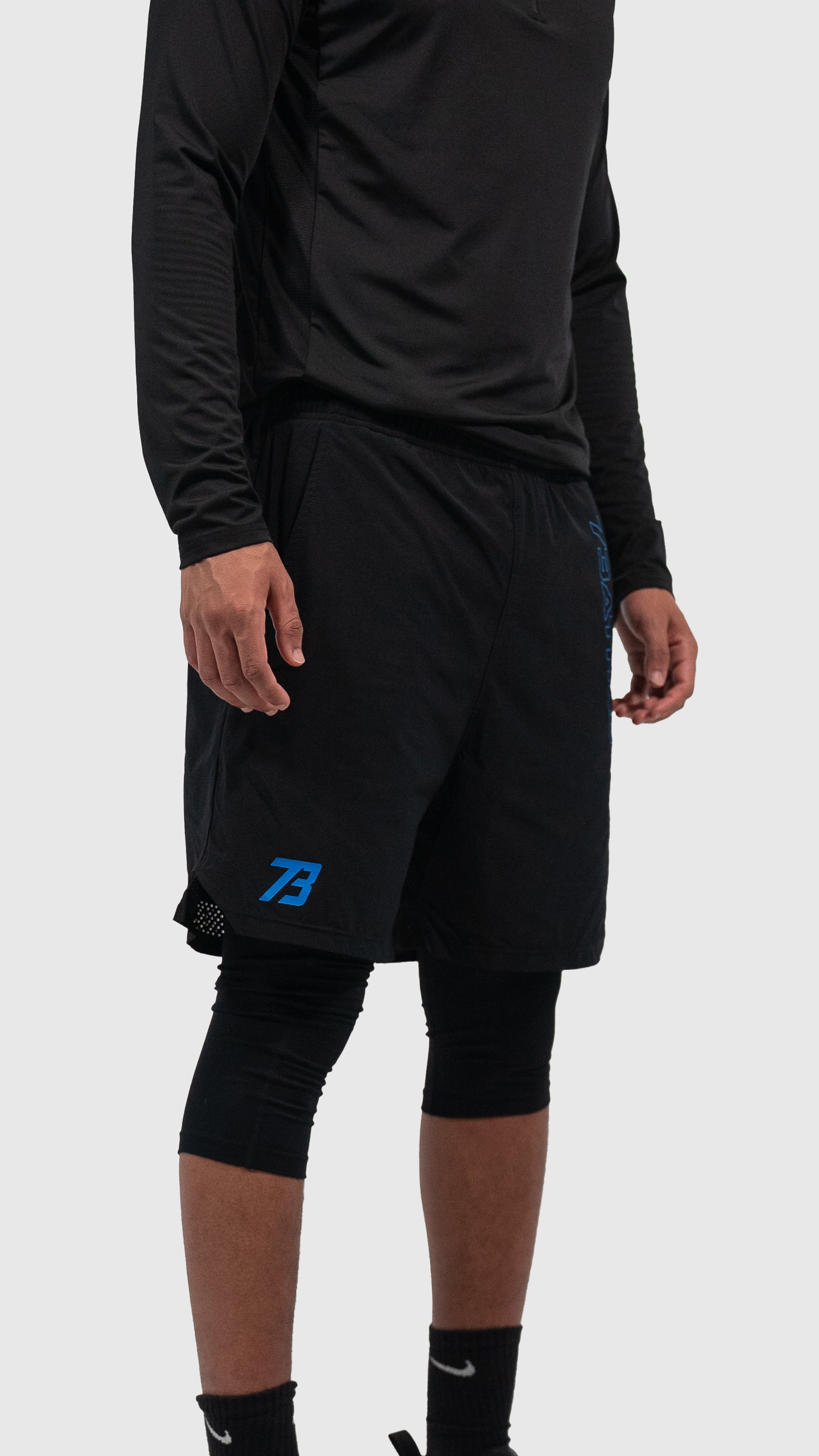3/4 PERFORMANCE SHORTS
